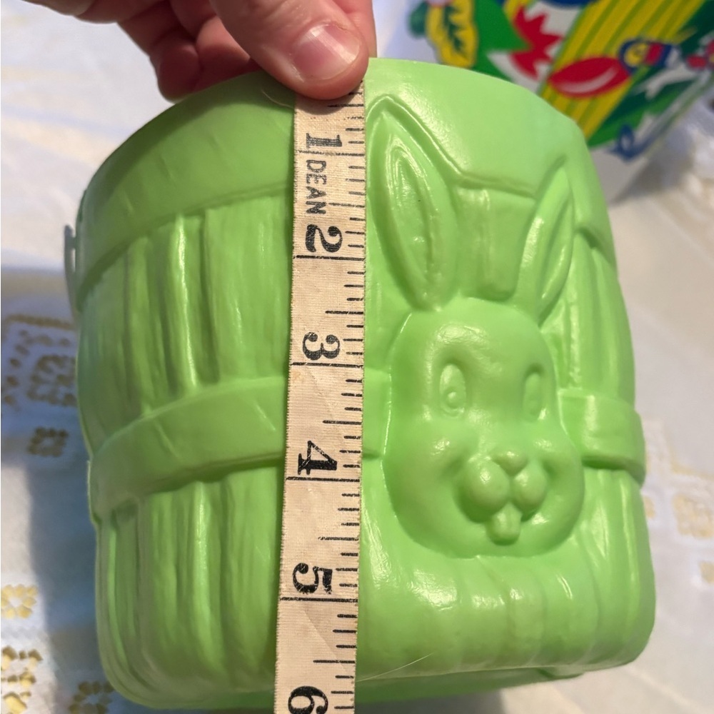 Vintage Green Bunny Basket - Picture 7 of 7